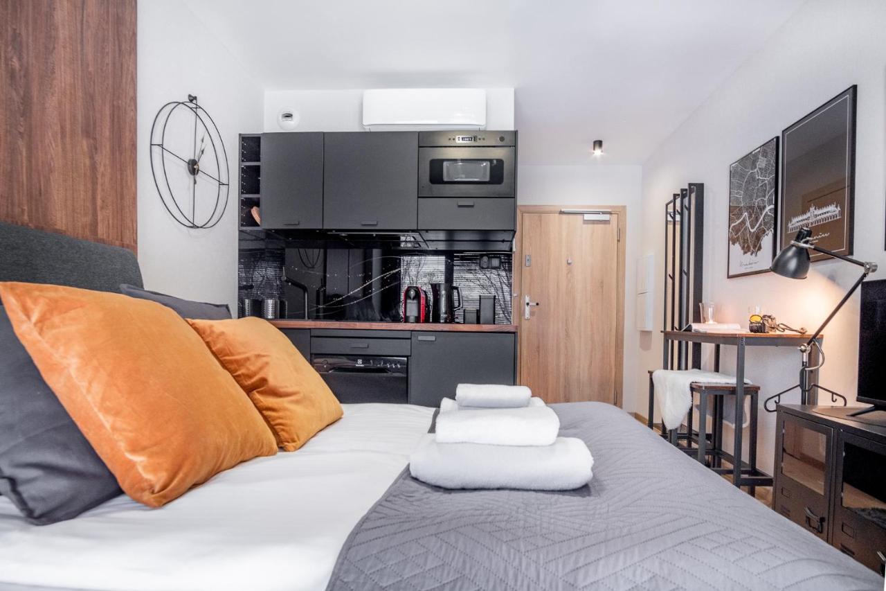 Iron Apartments Krakow Bagian luar foto