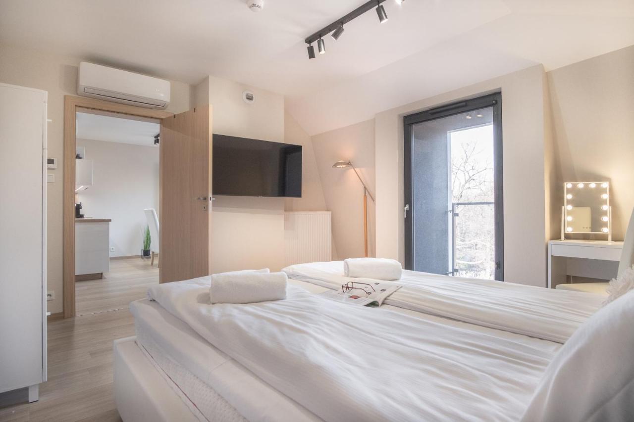 Iron Apartments Krakow Bagian luar foto